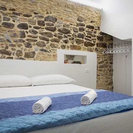 Insapria, Caressa De Mae Apartment Bordighera Bagian luar foto