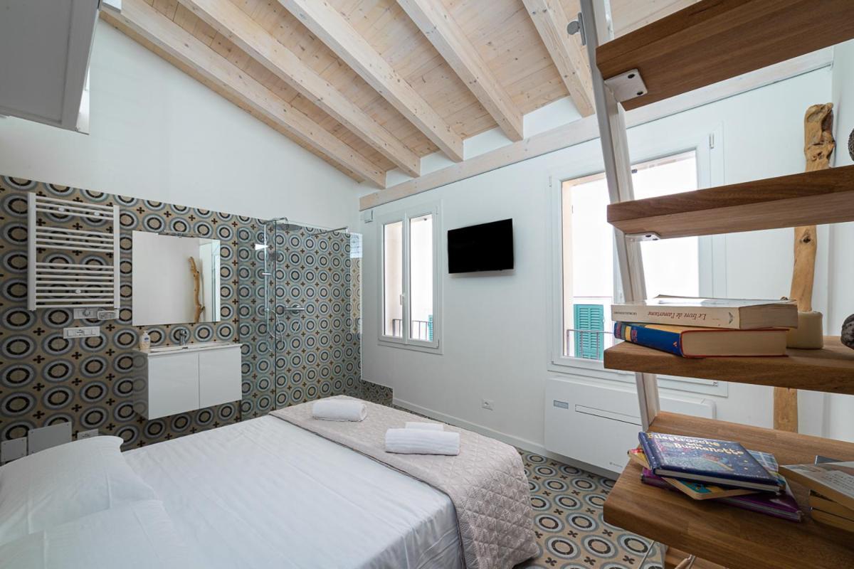 Insapria, Caressa De Mae Apartment Bordighera Bagian luar foto