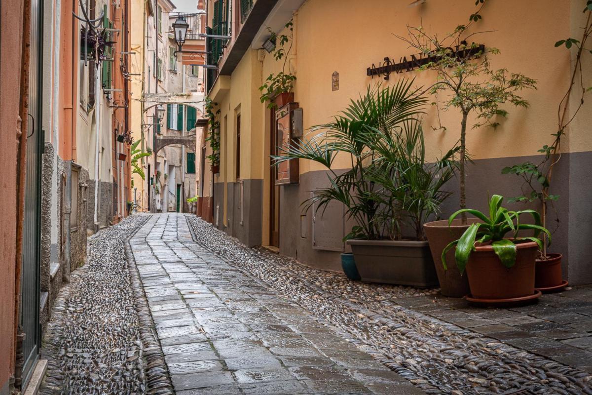 Insapria, Caressa De Mae Apartment Bordighera Bagian luar foto